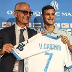 OM : Marseille dément la fin de saison de Valentin Carboni !