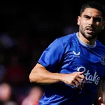 OM Mercato : l’arrivée de Maupay accélérée par un énorme scandale ?