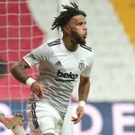 OM – Mercato : Longoria lance une ancienne piste de l’ASSE en plan B de Lirola