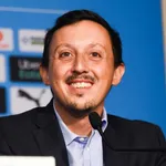OM – Mercato : un des attaquants ciblés ouvre la porte à  Longoria