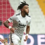 OM – Mercato : une recrue estampillée ASSE file entre les doigts de Longoria pour 4 M€