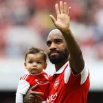 OM, OL, Stade Rennais – Mercato : un club a pris la pole pour Lacazette
