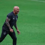 OM : Pau Lopez se lâche sur Mandanda, Sampaoli répond à  tout