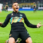 OM, PSG : Alexis Sanchez est passé proche de la blessure stupide, les Marseillais insultent Messi