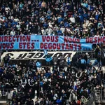OM – Shakthar Donetsk : les banderoles lapidaires des supporters marseillais