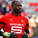 OM, Stade Rennais : Longoria lâche une balle perdue sur Mandanda