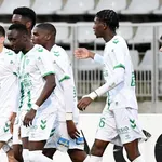 Paris FC – ASSE : les attaquants régalent, Larsonneur encore décisif… les notes des Verts