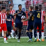 Porté par Bellingham, le Real Madrid prend la tête de la Liga