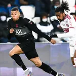 PSG – Brest : Paris s’en remet encore à  Mbappé pour virer en tête à  la pause