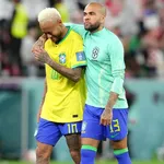 PSG, Brésil : Dani Alves vend la mèche pour l’avenir de Neymar