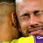 PSG, Brésil : Neymar est « psychologiquement détruit » avant son retour à  Paris, Pelé à  son chevet
