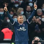 PSG : cap 100 atteint pour Mbappé face à Monaco, son association avec Messi s’améliore