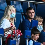 PSG : China Suarez tente à nouveau Mauro Icardi, Wanda Nara prête à exploser