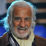 PSG : Daniel Hechter rend hommage à Jean-Paul Belmondo