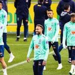 PSG : Daniel Riolo a un gros doute sur l'avenir de Neymar et du Brésil au Mondial
