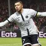 PSG : Daniel Riolo ne rate pas les Parisiens à  Brest… et achève Neymar !