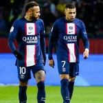 PSG : Daniel Riolo prend Mbappé pour cogner sur Neymar