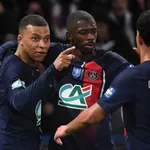 PSG : ça bouge pour le futur stade, des images de la cheville de Mbappé ont fuité !