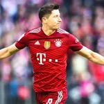 PSG : entre Messi et Lewandowski, une recrue du RC Lens a fait son choix pour le Ballon d'Or