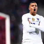 PSG, Equipe de France : la mère de Kylian Mbappé s’agace de l’ultime polémique sur son fils