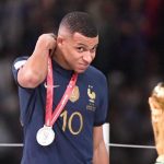 PSG, Equipe de France : Mbappé, des odieuses menaces aux coéquipiers argentins de Messi ?