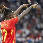 PSG, FC Barcelone Mercato : coup de tonnerre pour l’avenir de Nico Williams !