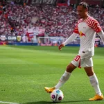 PSG, FC Barcelone Mercato : Paris fixe un prix fou pour Xavi Simons