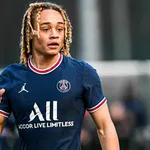 PSG, FC Barcelone – Mercato : une nouvelle menace apparaît sur Xavi Simons