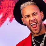PSG, FC Barcelone : Neymar a présenté sa nouvelle petite amie au couple Messi – Antonela