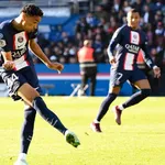 PSG : la dédicace de Mbappé à  Ekitike après son premier but