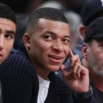 PSG : Kylian Mbappé aurait flirté avec une ex chroniqueuse de Touche pas à mon poste !