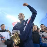 PSG : Kylian Mbappé pique l’OM et évoque son avenir à  Paris !