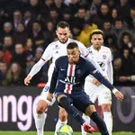 PSG : Kylian Mbappé inspire une révélation du Borussia Dortmund