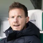 PSG : l’entraîneur du Bayern en remet une couche sur Mbappé et Messi