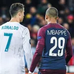 PSG : le cadeau original de Mbappé au Roi Pelé
