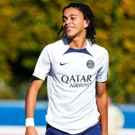 PSG : le comportement du frère de Mbappé à la haie d’honneur pour Messi fait polémique !