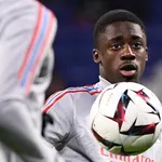 PSG : le dernier bourreau de Mbappé récompensé à  l'OL ?