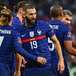 PSG : les Bleus s'imposent en brillant, Mbappé prend cher