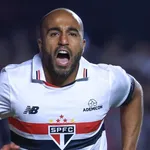 PSG : Lucas Moura déclare sa flamme à  Paris