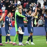 PSG : Mbappé est inquiet, le vestiaire parisien est en feu !