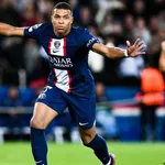 PSG : Mbappé lance une pique à  Leonardo et met le cap sur l'Algérie !