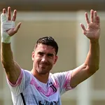 PSG – Mercato : après Hernandez, les supporters ne veulent pas de Vlahovic !
