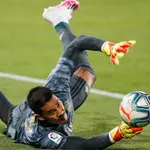 PSG – Mercato : une vieille connaissance du RC Lens s&rsquo;en va, un petit pactole tombe !