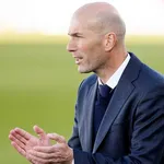 PSG – Mercato : Daniel Riolo vend la mèche pour l'avenir de Zinédine Zidane