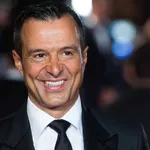 PSG Mercato : Jorge Mendes prépare un gros coup, l’arrivée d’un crack dans les tuyaux !