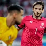 PSG Mercato : Kvaratskhelia sort du silence sur son avenir et répond à Naples