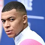 PSG – Mercato : Kylian Mbappé à l’origine d’une « guerre froide » avec le Real Madrid ?