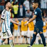 PSG – Mercato : l’avenir de Mbappé impacté par Messi ?