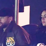 PSG – Mercato : la copine de Neymar lâche un énorme indice sur son avenir