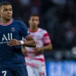 PSG – Mercato : le Barça prêt à offrir un pont d’or pour détourner Mbappé du Real Madrid ?